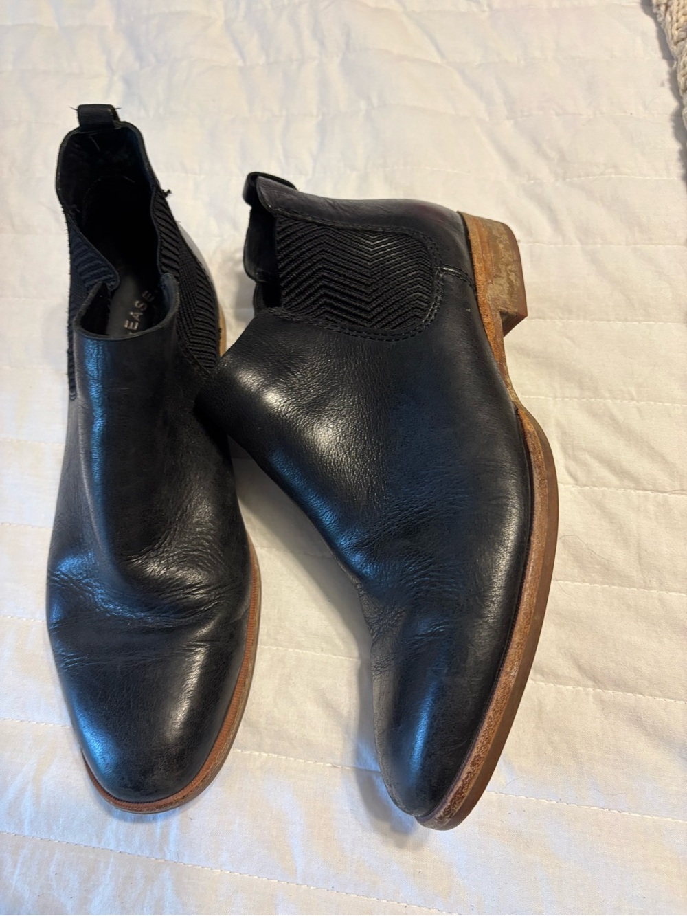 Kork-Ease Kama Boots Women’s 8M Chelsea Black Leather Slip On Low Heel - Picture 6 of 10